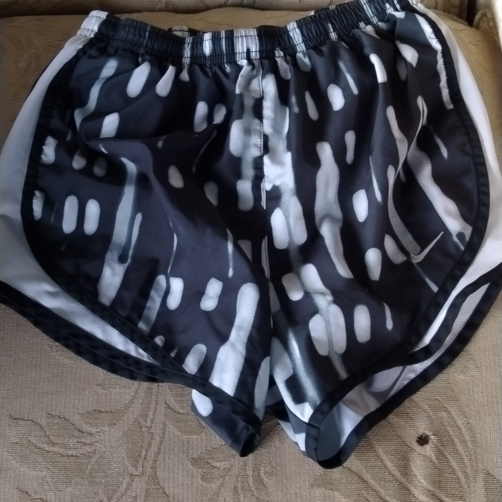 Nike black and white running shorts women